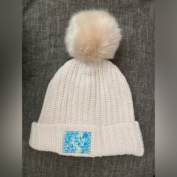 Love Your Melon 💕 adult beanie w/pompom - light pink - Picture 1 of 2